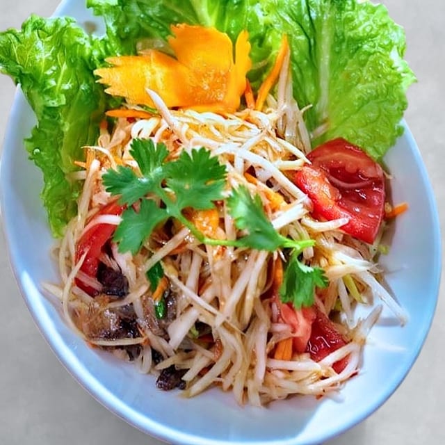 Som Tum Salad.