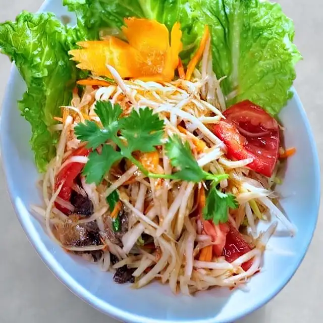 Som Tum Salad.